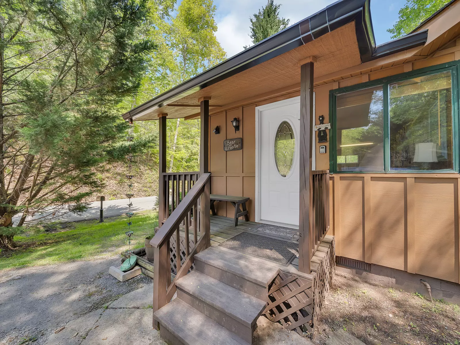 Property image, Exterior, of Bear Footin' #1106