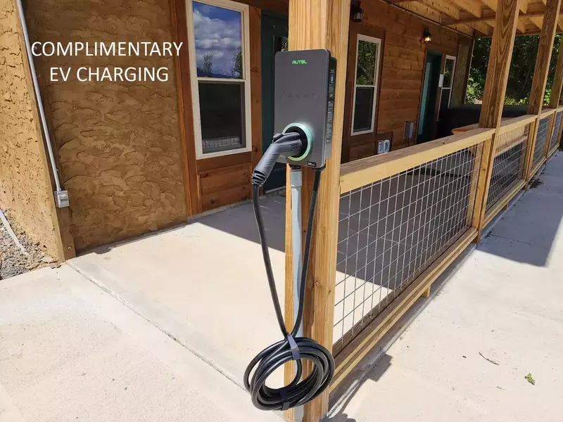 Property image, Exterior, of Pooling Around #200