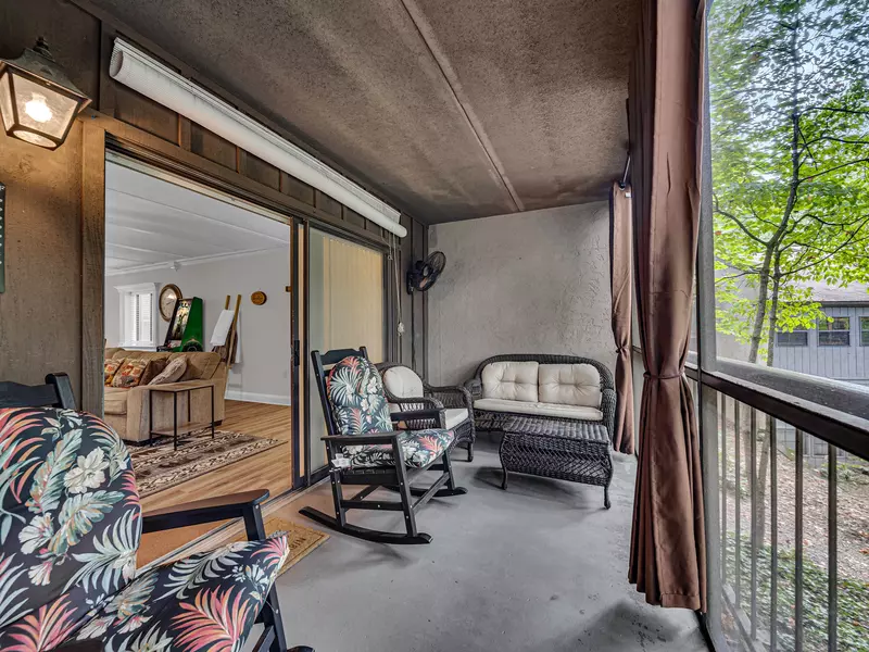 Property image, Exterior, of Bear Hug Hideaway #368