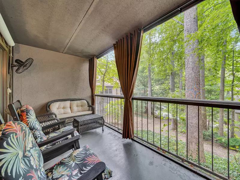 Property image, Exterior, of Bear Hug Hideaway #368