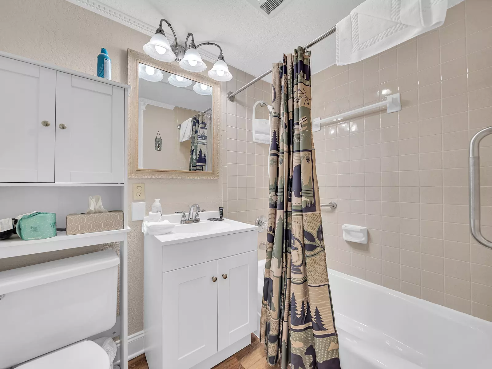 Property image, Exterior, of Bear Hug Hideaway #368