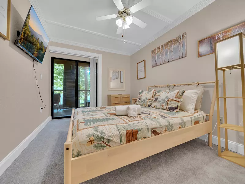 Property image, Exterior, of Bear Hug Hideaway #368