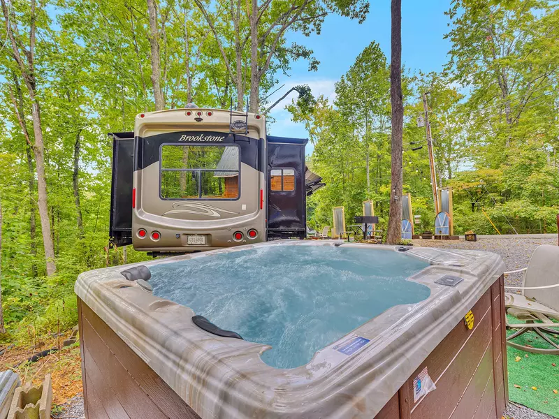 Property image, Exterior, of Glamping On Locust Ridge #1407