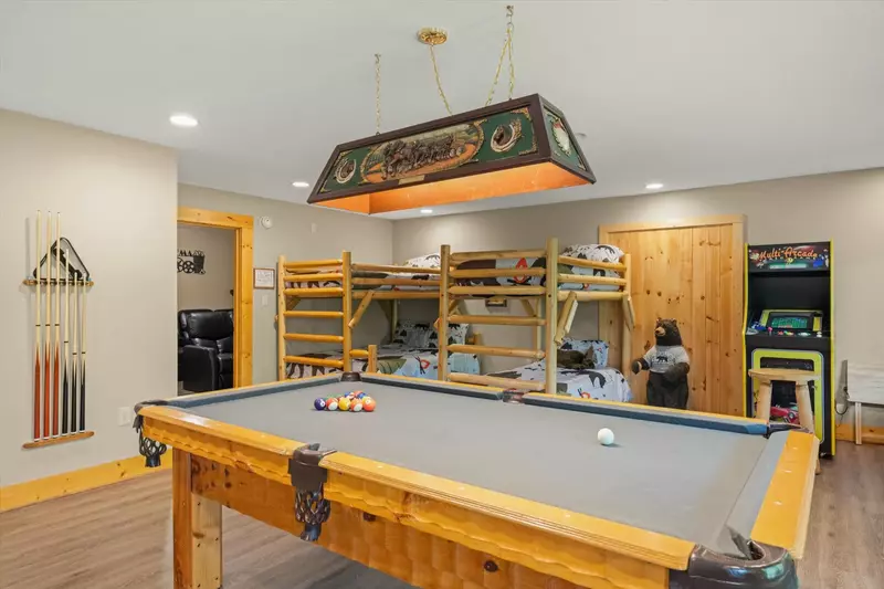 Property image, Exterior, of Three Little Bears Lodge #445