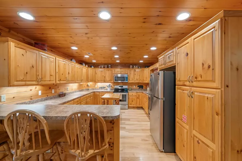 Property image, Exterior, of Three Little Bears Lodge #445