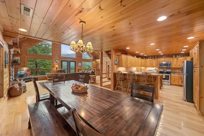 Property image, Exterior, of Three Little Bears Lodge #445