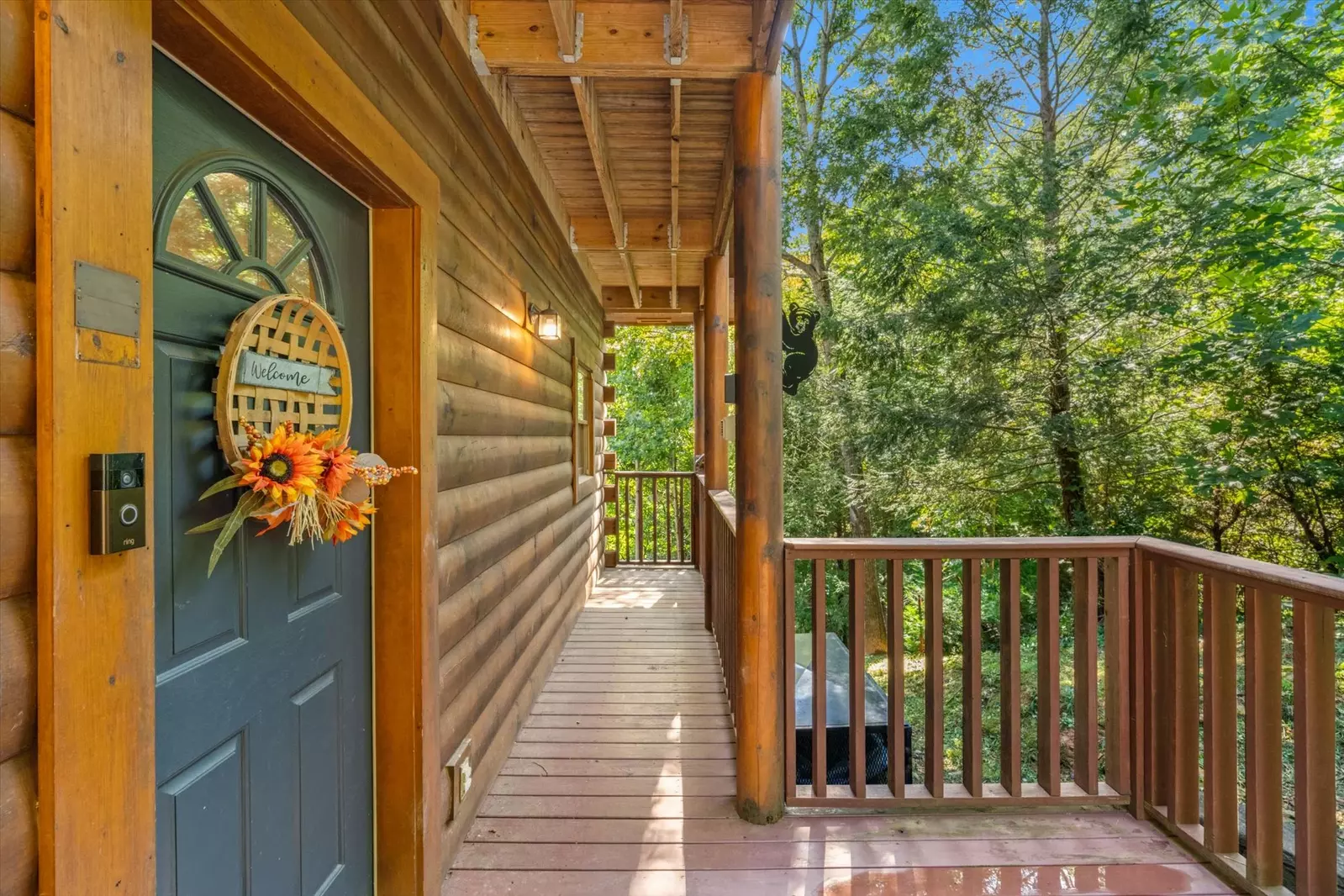 Property image, Exterior, of Three Little Bears Lodge #445