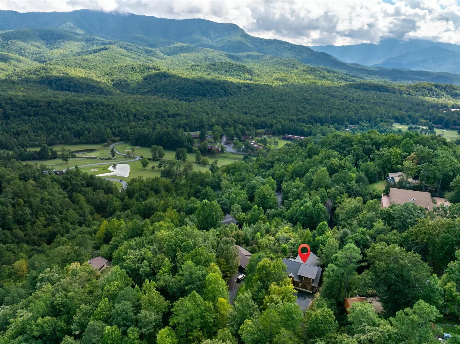 Property image, Exterior, of Three Little Bears Lodge #445