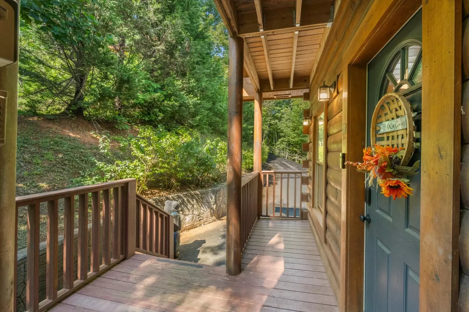 Property image, Exterior, of Three Little Bears Lodge #445