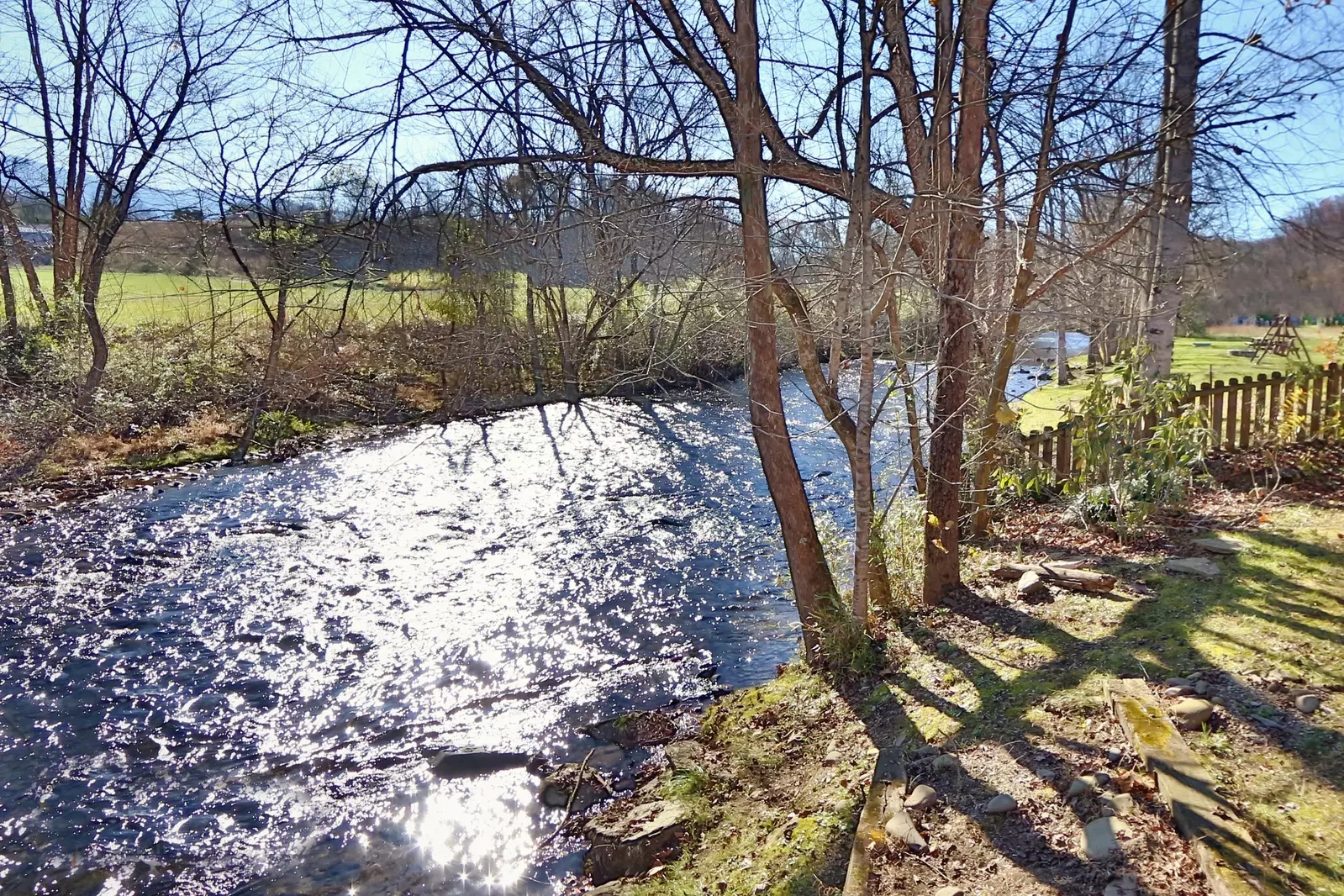 Property image, Exterior, of Heavenly Creekside #276