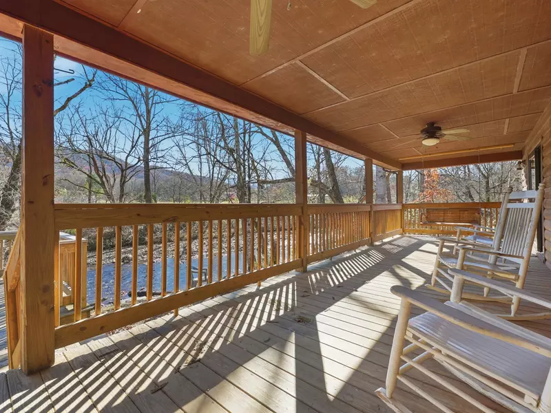 Property image, Exterior, of Heavenly Creekside #276