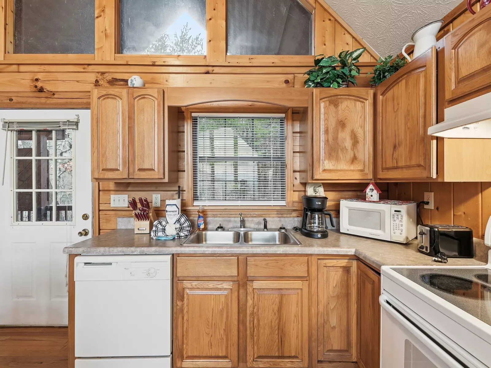 Property image, Exterior, of Sun-Sational View #245