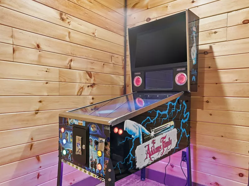 Property image, Exterior, of Falcon Crest #3104