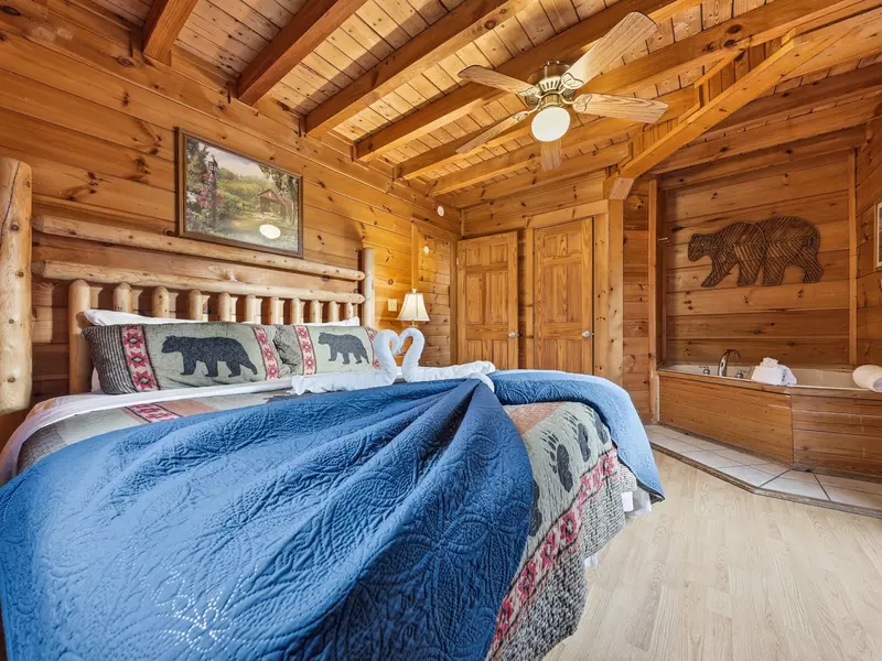 Property image, Exterior, of Wet Bear Paws #146