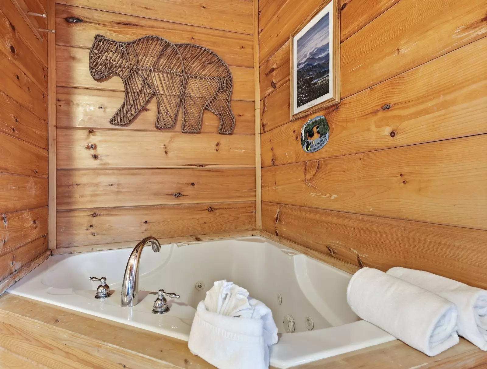 Property image, Exterior, of Wet Bear Paws #146