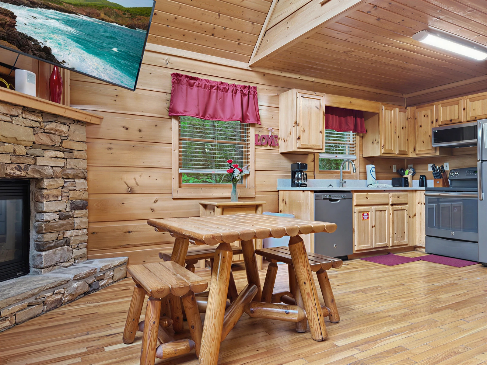 Property image, Exterior, of Always Misbehavin #1412