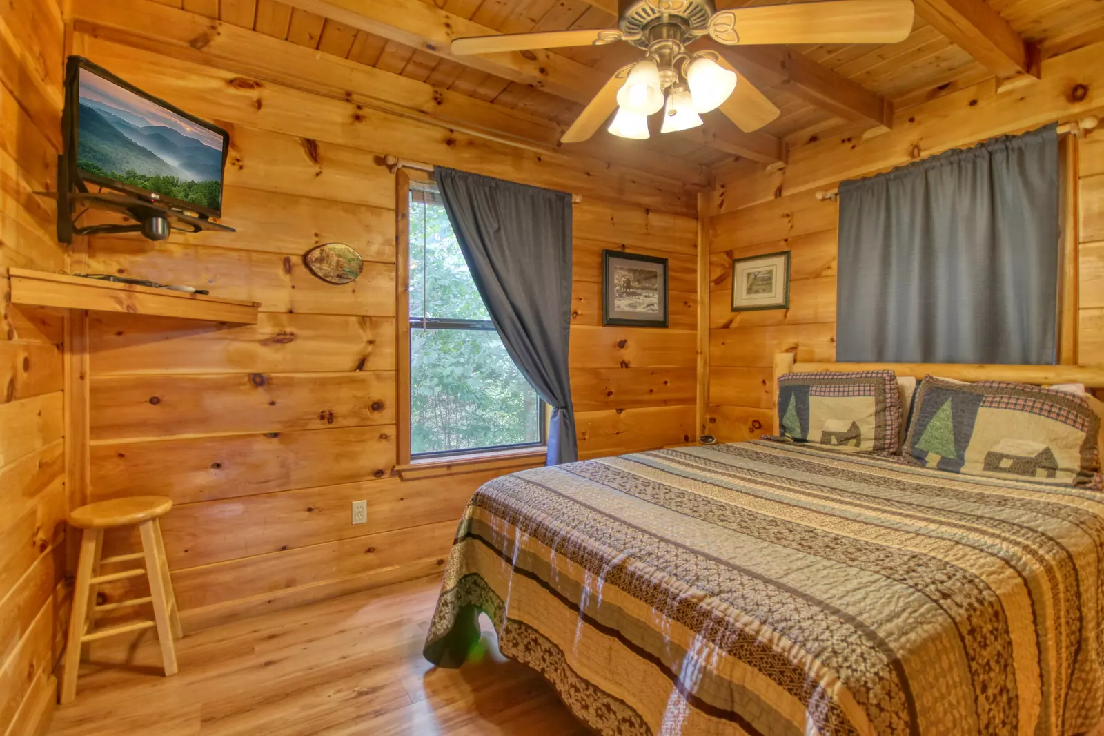 Property image, Exterior, of Wow! What A Cabin #255