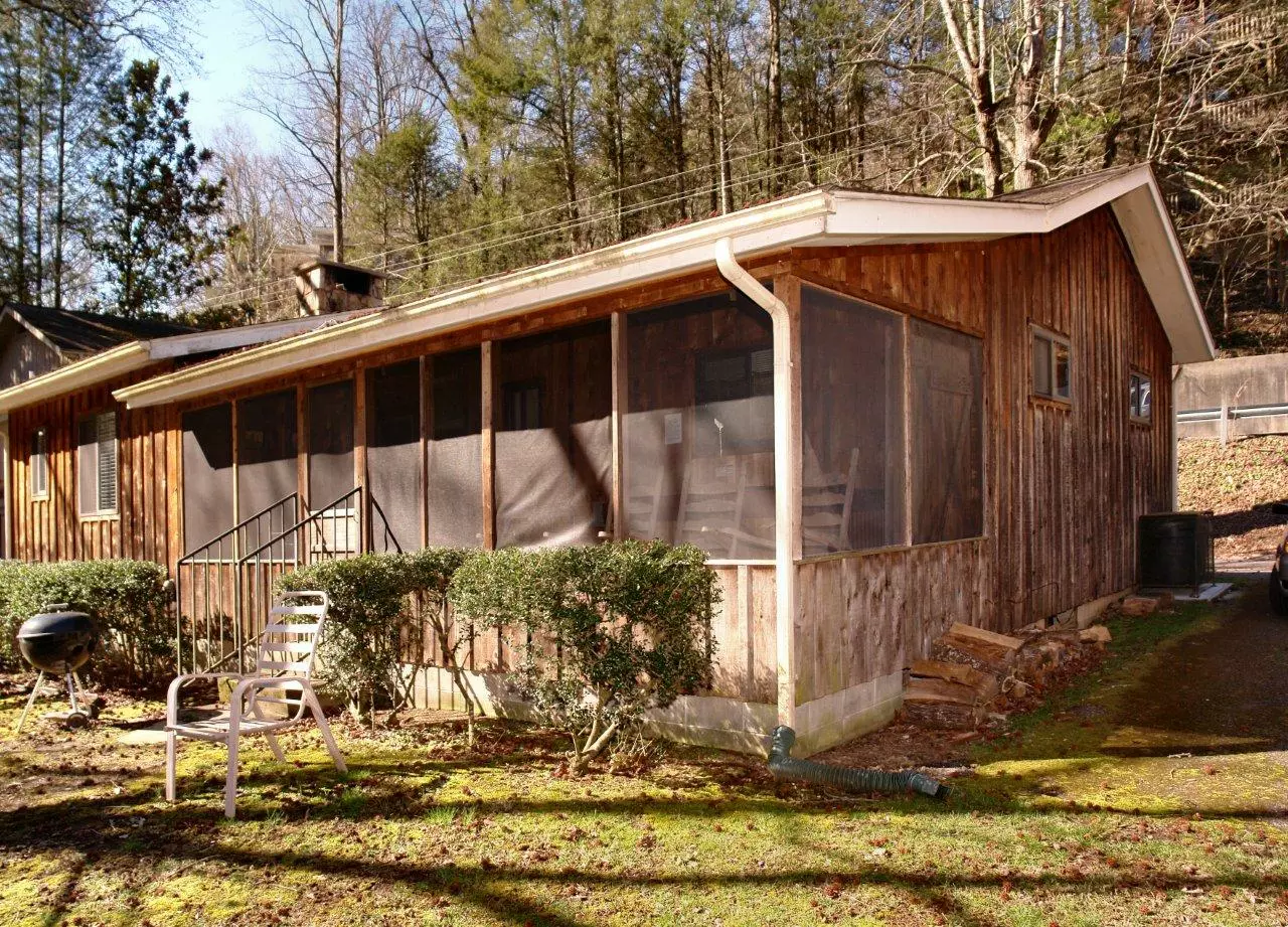 Property image, Interior, of Bear Cabin #462