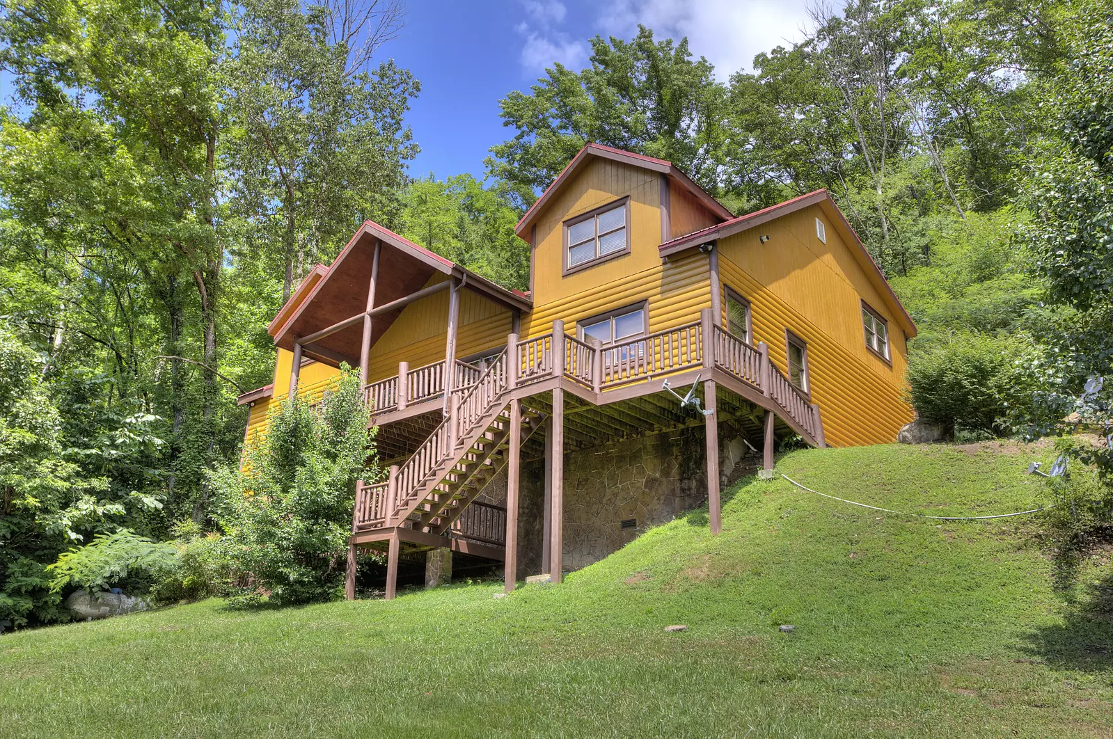 Property image, Exterior, of Mystical Creek Pool Lodge #600