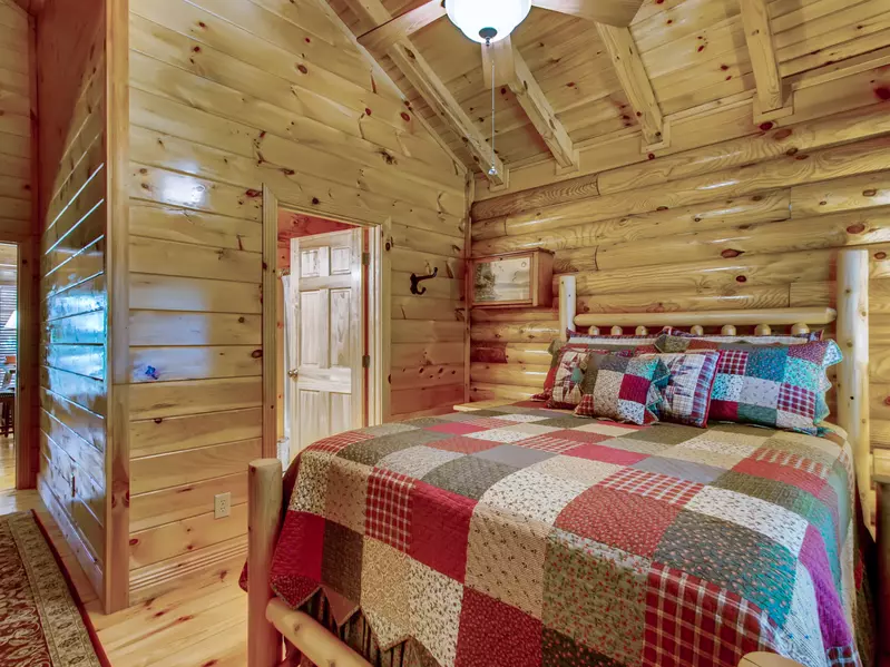 Pigeon Forge Cabin Rental - A River Adventure #4237 - 4 bedroom