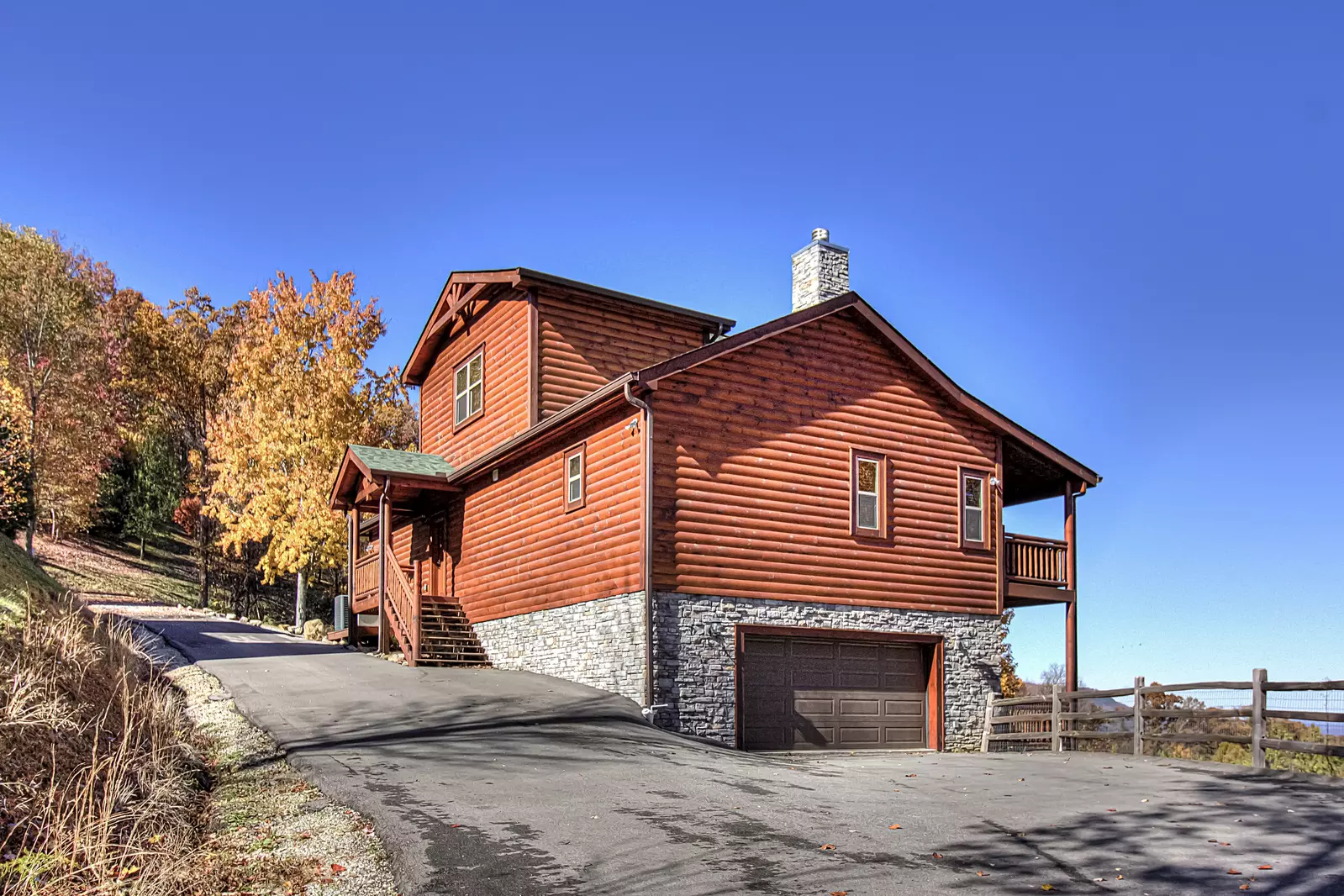 Property image, Exterior, of Majestic View Lodge #426