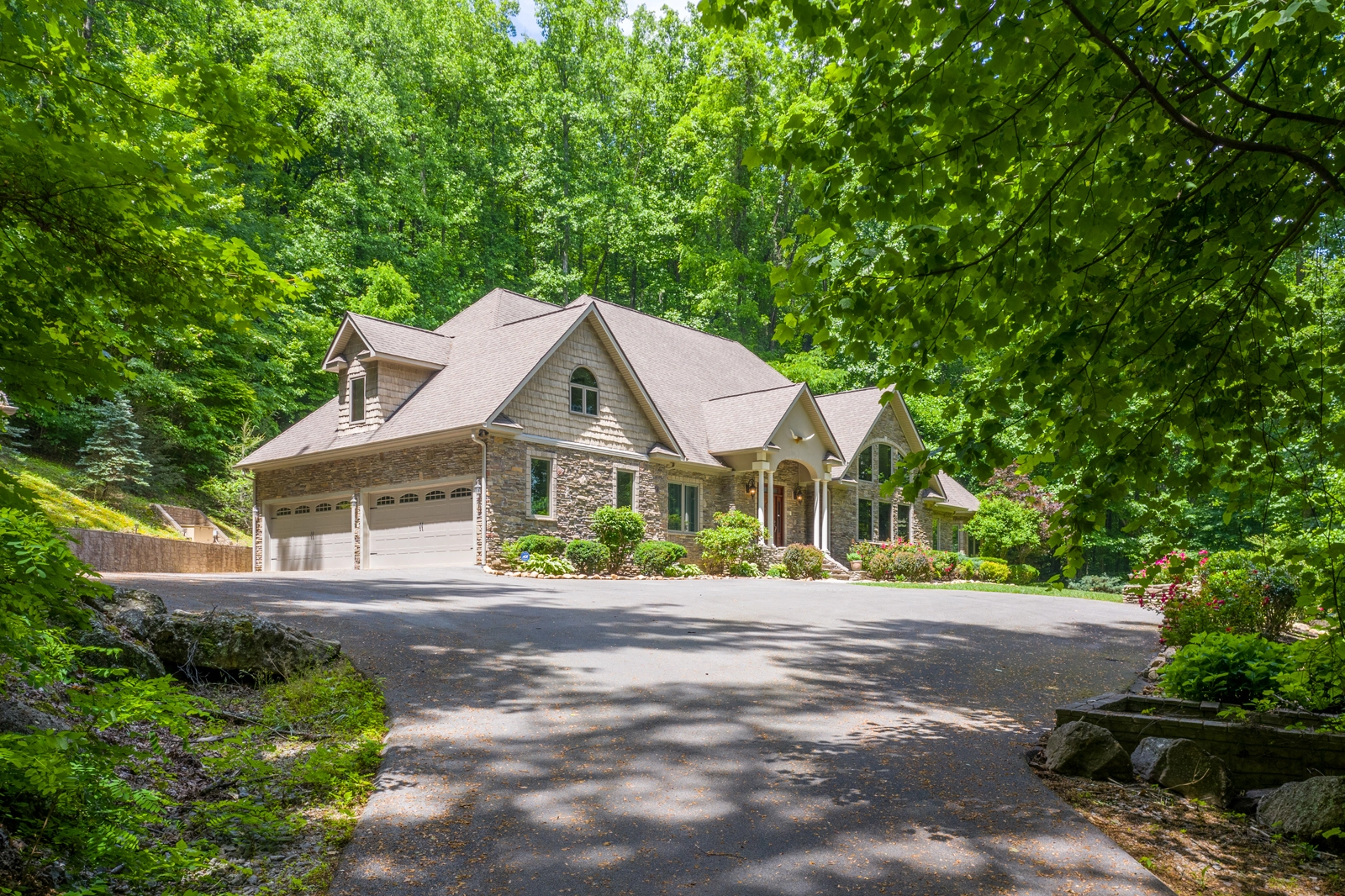 Property image, Exterior, of Burning Tree Ranch #656