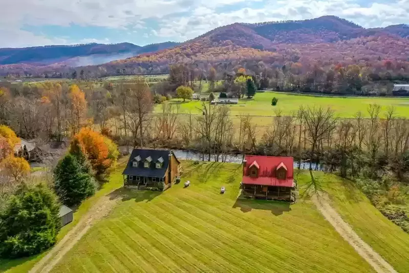 Property image, Exterior, of Brookside Retreat #3584