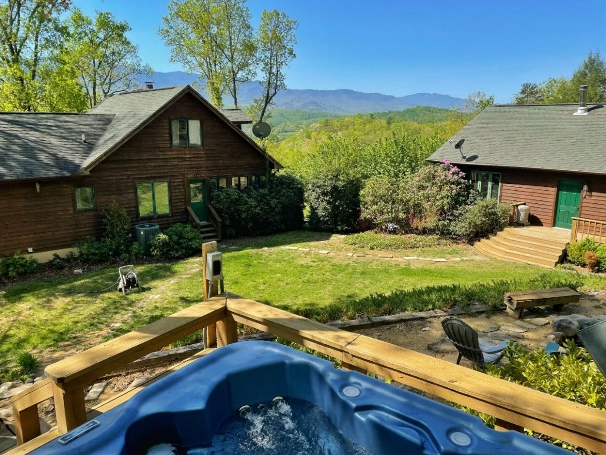 Property image, Exterior, of A Hiker's Dream Lodge #3647