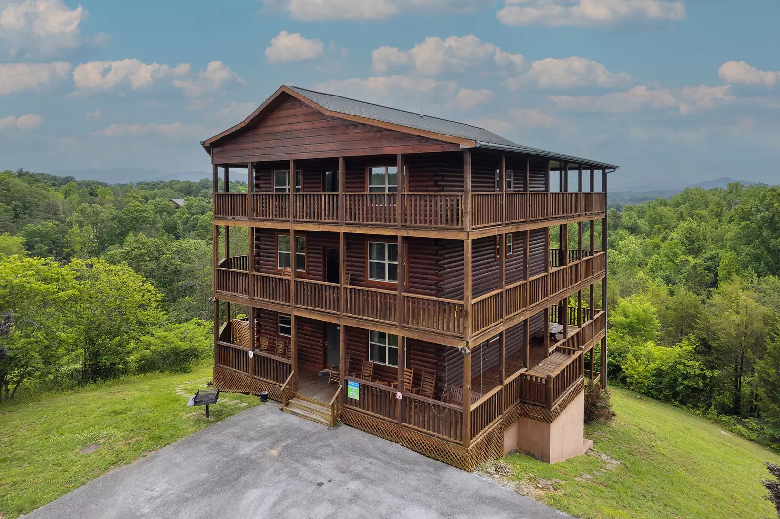 Property image, Exterior, of ROCKY TOP VIEWS #668