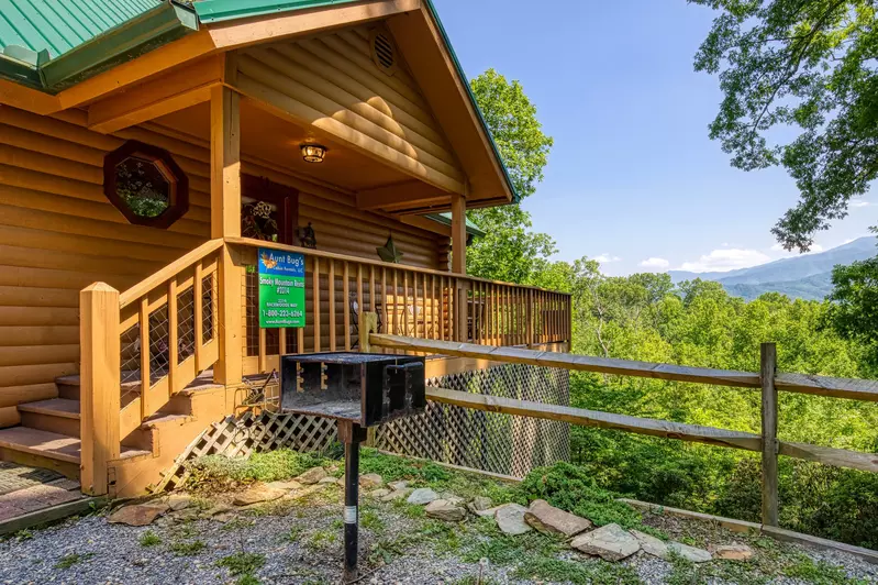 Property image, Exterior, of Smoky Mountain Reins #2314