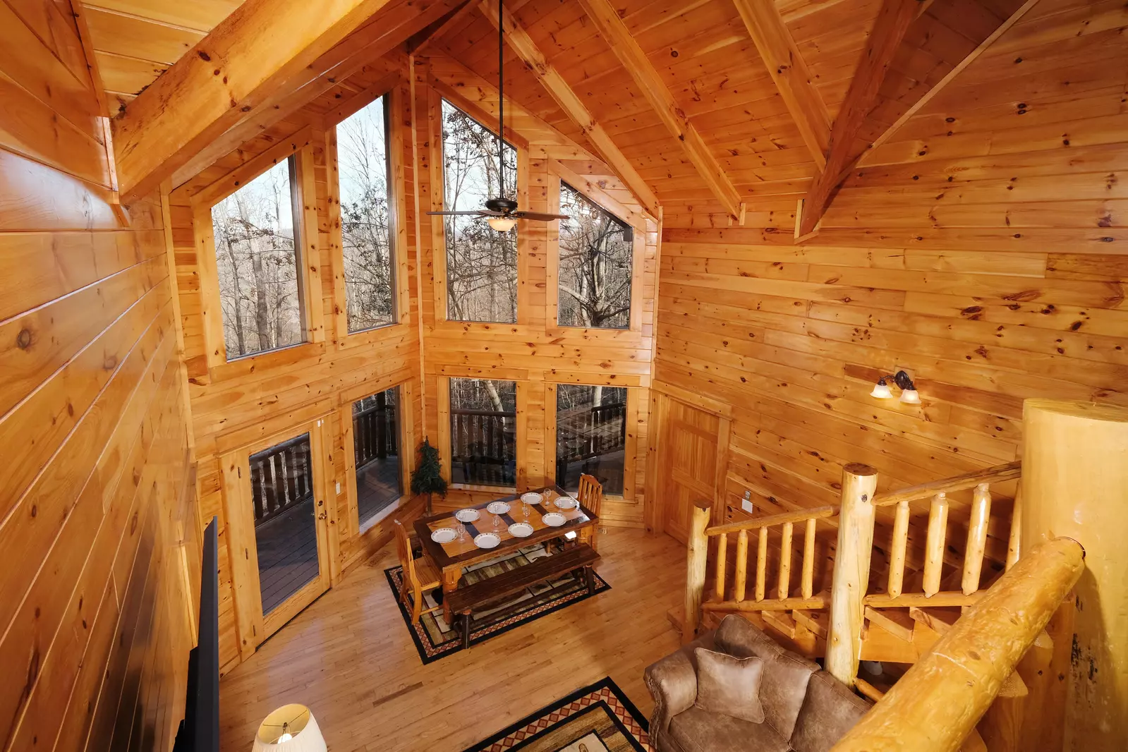 Property image, Exterior, of Smoky Treehouse Lodge  #614