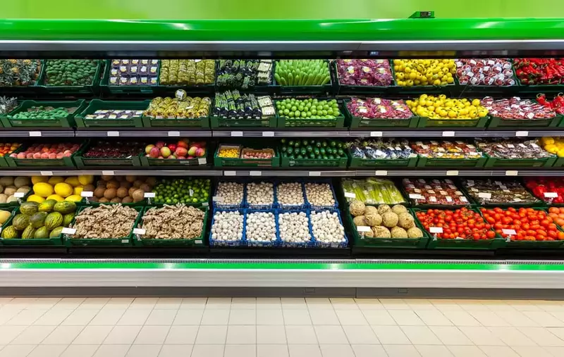 produce section in a grocery store in sevierville tn