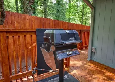 grill smoky mountain cabin rental