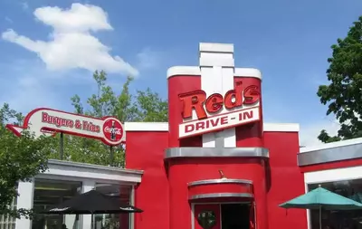 red's drive in dollywood