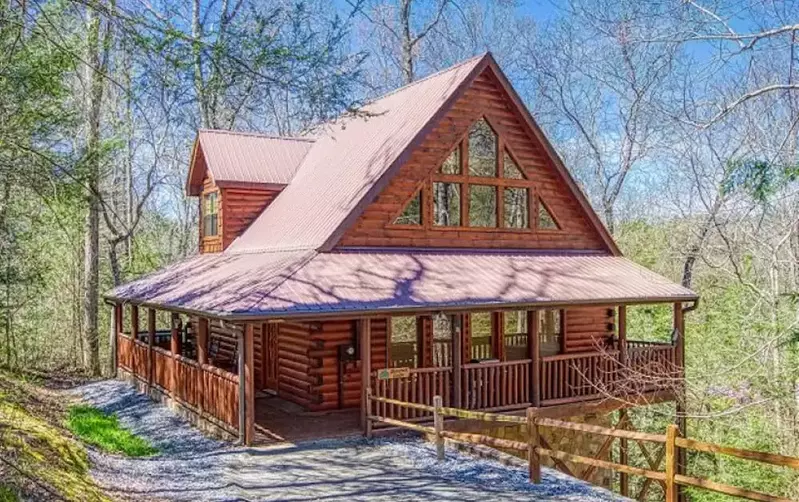 shamrock lodge pet friendly cabin in gatlinburg