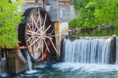 old mill wheel in pigeon forge