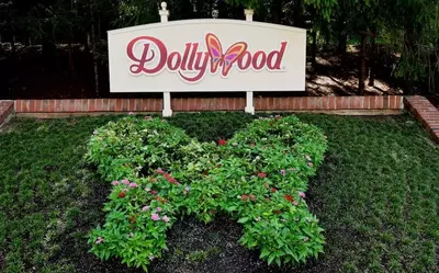 Dollywood sign