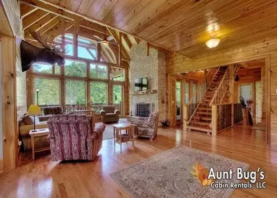 6 bedroom cabin near Pigeon Forge Tn