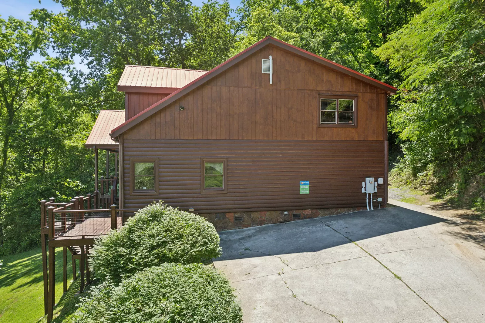 Property image, Exterior, of Mystical Creek Pool Lodge #600