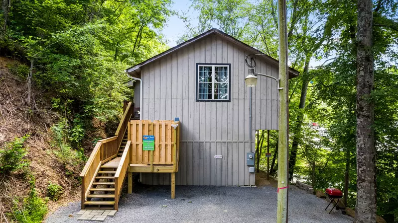 Property image, Exterior, of Creekside Hideaway #102