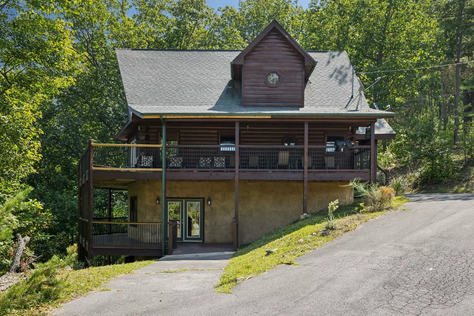 Property image, Exterior, of Hugged By The Smokies #330