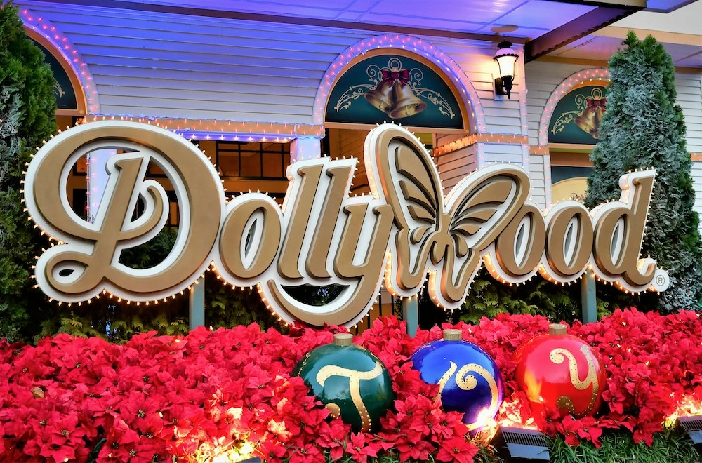 dollywood smoky mountain christmas