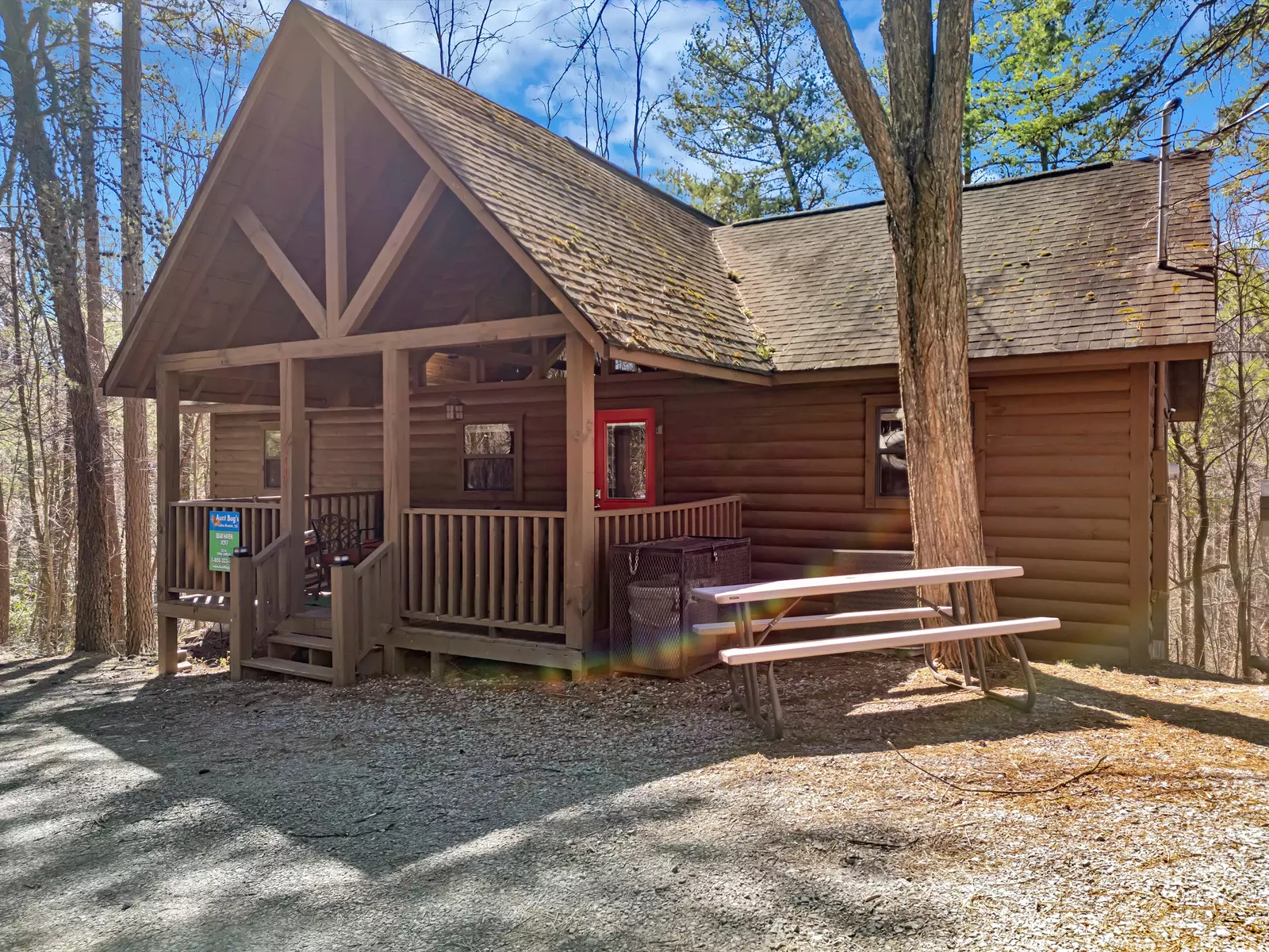 Property image, Exterior, of Cottage In The Pines #297