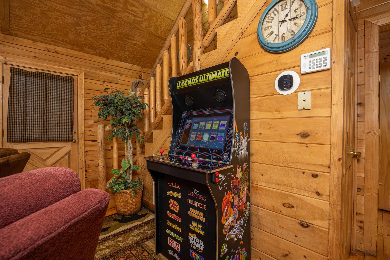 Property image, Exterior, of Lincoln Logs #2912