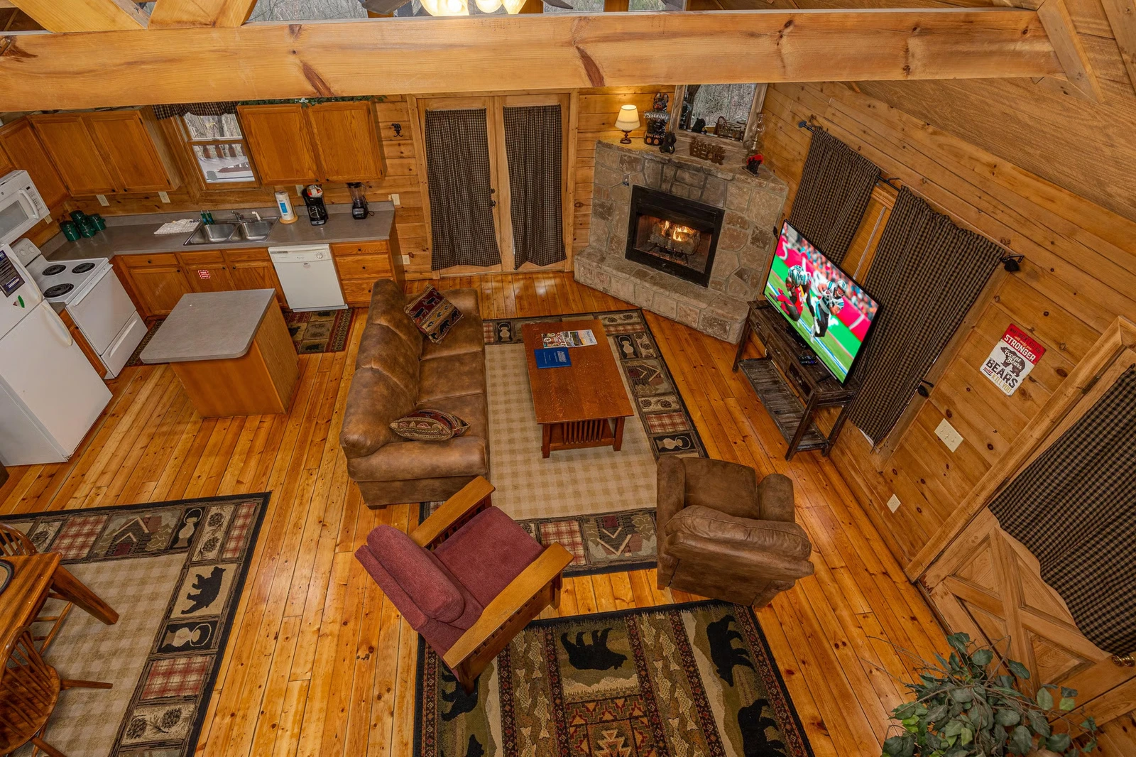 Property image, Exterior, of Lincoln Logs #2912