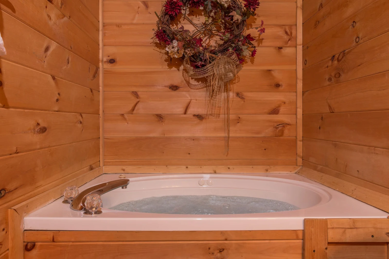 Property image, Exterior, of Lincoln Logs #2912