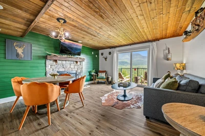 Sky View Mountain Dr