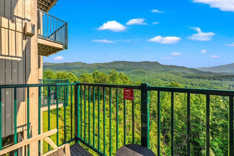 Sky View Mountain Dr