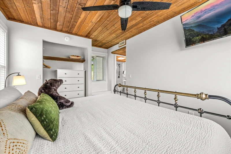 Sky View Mountain Dr