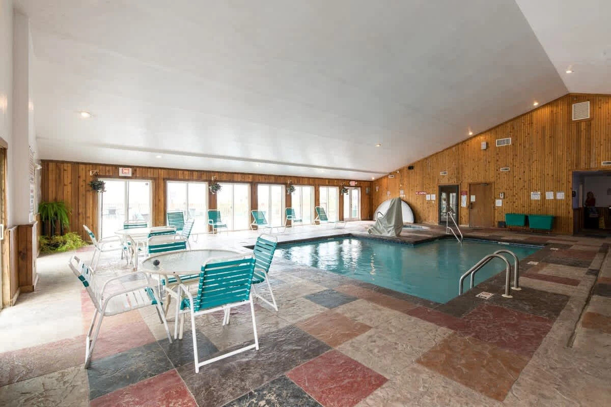 Deerridge Resort public use indoor pool & hot tub